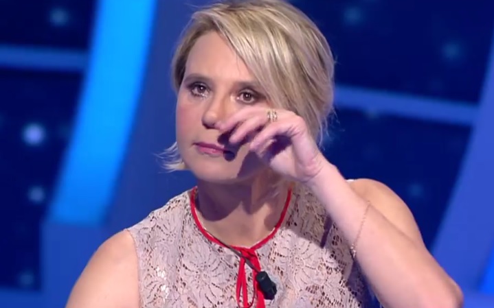 C’è Posta per Te, Maria De Filippi in lacrime nella prima puntata C’è Posta per Te, Maria De Filippi in lacrime nella prima puntata