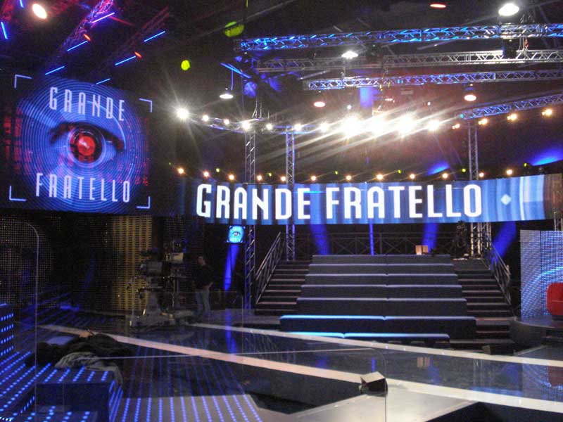 Grande Fratello: Belen non condurrà più, in arrivo la Palombelli? Grande Fratello: Belen non condurrà più, in arrivo la Palombelli?