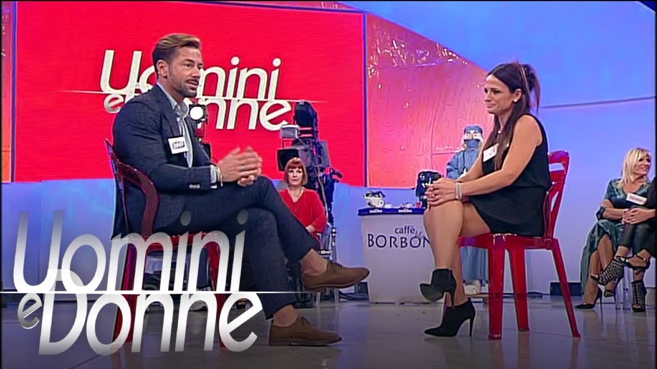 Uomini e Donne, Oggi: Jara e Nicola vanno via insieme Uomini e Donne, Oggi: Jara e Nicola vanno via insieme