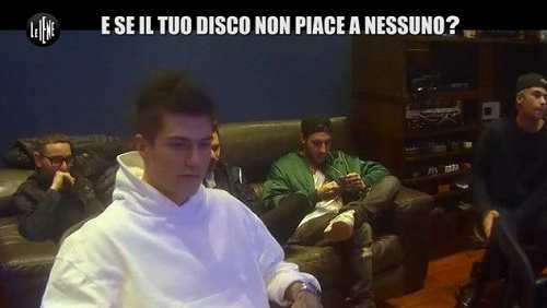 Benji e Fede, lo scherzo de “Le Iene” a Benjamin Mascolo Benji e Fede, lo scherzo de “Le Iene” a Benjamin Mascolo