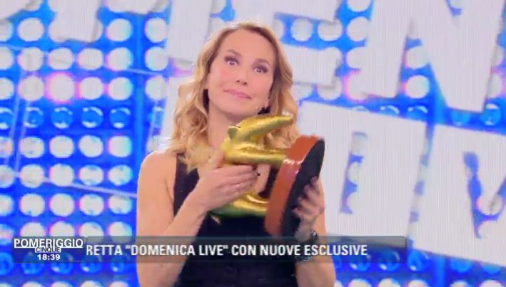 Barbara D’Urso e il suo 17esimo tapiro, colpa di Chiara Nasti? Barbara D’Urso e il suo 17esimo tapiro, colpa di Chiara Nasti?