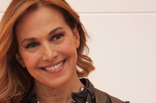 Barbara D’Urso difende Aida Nizar: “Si tratta di violenza fisica e verbale” Barbara D’Urso difende Aida Nizar: “Si tratta di violenza fisica e verbale”