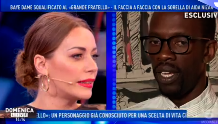 Baye Dame chiede scusa alla sorella di Aida: Karina Cascella non gli crede Baye Dame chiede scusa alla sorella di Aida: Karina Cascella non gli crede