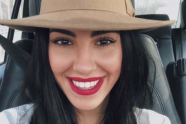 Giulia De Lellis nostalgica: il messaggio alla redazione di UeD Giulia De Lellis nostalgica: il messaggio alla redazione di UeD