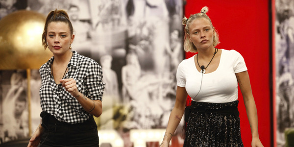 Giulia e Silvia Provvedi si svelano: le parole su Gollini e Corona Giulia e Silvia Provvedi si svelano: le parole su Gollini e Corona