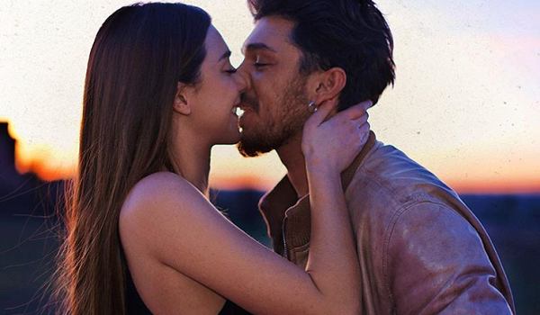 Andrea Cerioli e Arianna felici: “La chimica è inspiegabile” Andrea Cerioli e Arianna felici: “La chimica è inspiegabile”
