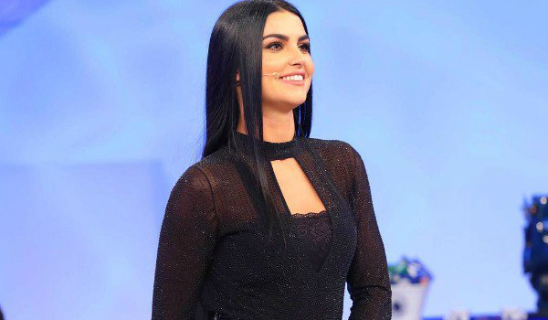 Teresa Langella si sfoga su Ig: “Non posso mettere da parte l’amore” Teresa Langella si sfoga su Ig: “Non posso mettere da parte l’amore”