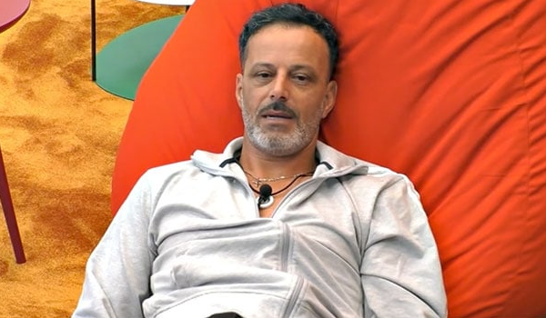 Chicco Nalli torna a parlare dei suoi figli: “Ho bisogno di loro” Chicco Nalli torna a parlare dei suoi figli: “Ho bisogno di loro”