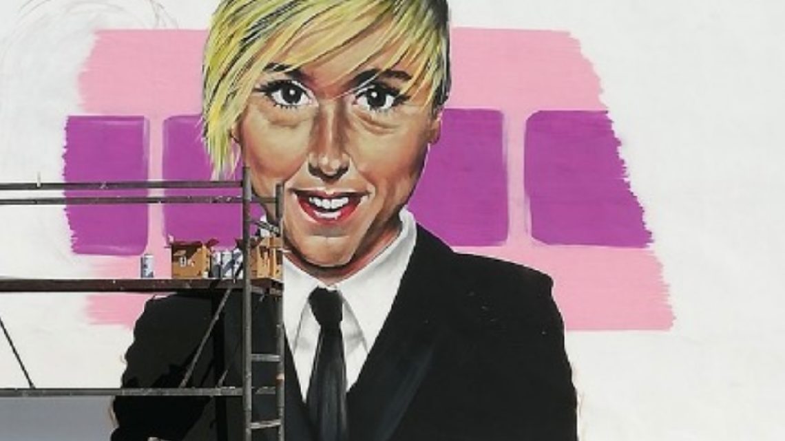 Nadia Toffa appare sui muri di Taranto: la città omaggia la conduttrice con un murale Nadia Toffa appare sui muri di Taranto: la città omaggia la conduttrice con un murale
