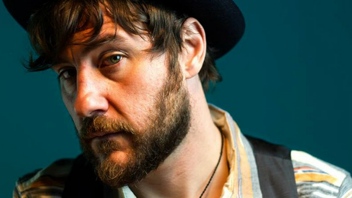 Thegiornalisti: Leo Pari è il nuovo cantante della band? Thegiornalisti: Leo Pari è il nuovo cantante della band?