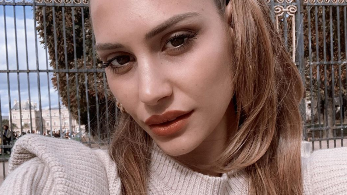 Beatrice Valli replica alle critiche sul figlio: “Sui social si vede poco della nostra vita” Beatrice Valli replica alle critiche sul figlio: “Sui social si vede poco della nostra vita”