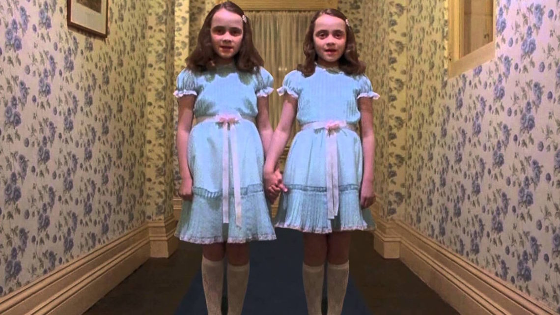 Le gemelle di ‘Shining’ si confessano: “Siamo naturalmente spaventose”