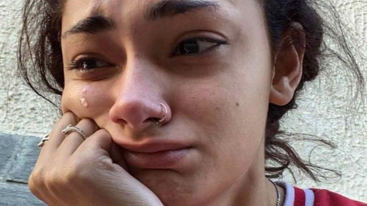 Mariana Aresta de Il Collegio in lacrime su Instagram: i genitori l’hanno cacciata di casa perché è lesbica
