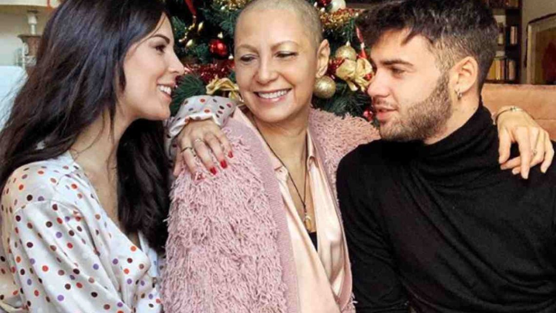 Martina Luchena confessa: “8 mesi fa hanno diagnosticato alla mia mamma quella brutta malattia” Martina Luchena confessa: “8 mesi fa hanno diagnosticato alla mia mamma quella brutta malattia”