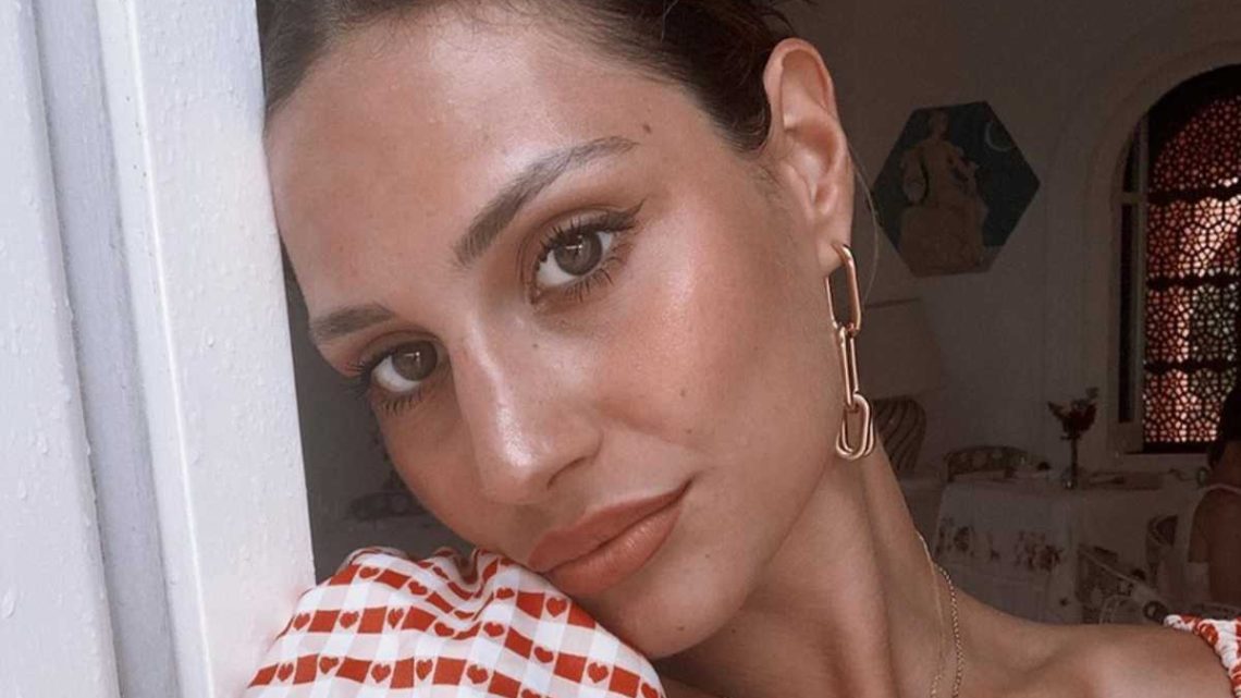 Beatrice Valli, news sulla gravidanza: “C’era qualcosa che non andava, dovrò partorire prima” Beatrice Valli, news sulla gravidanza: “C’era qualcosa che non andava, dovrò partorire prima”