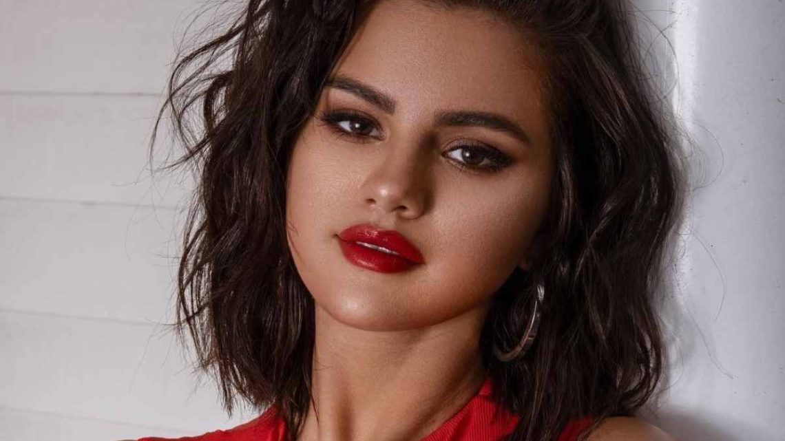 Selena Gomez torna a parlare di Justin Bieber: “Mi sento vittima di abusi emotivi“ Selena Gomez torna a parlare di Justin Bieber: “Mi sento vittima di abusi emotivi“
