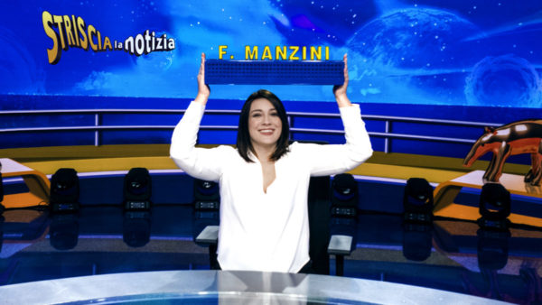 Striscia La Notizia, è il giorno della “prima” di Francesca Manzini alla conduzione