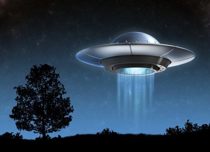 Gli Alieni esistono: il Pentagono comunica l’incontro con gli UFO -VIDEO