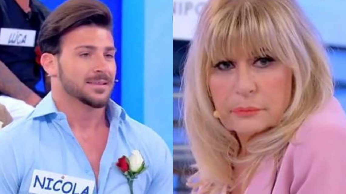 Uomini e Donne, oggi: Gemma ha dei dubbi su Sirius? La dama si scontra ancora con Valentina Uomini e Donne, oggi: Gemma ha dei dubbi su Sirius? La dama si scontra ancora con Valentina