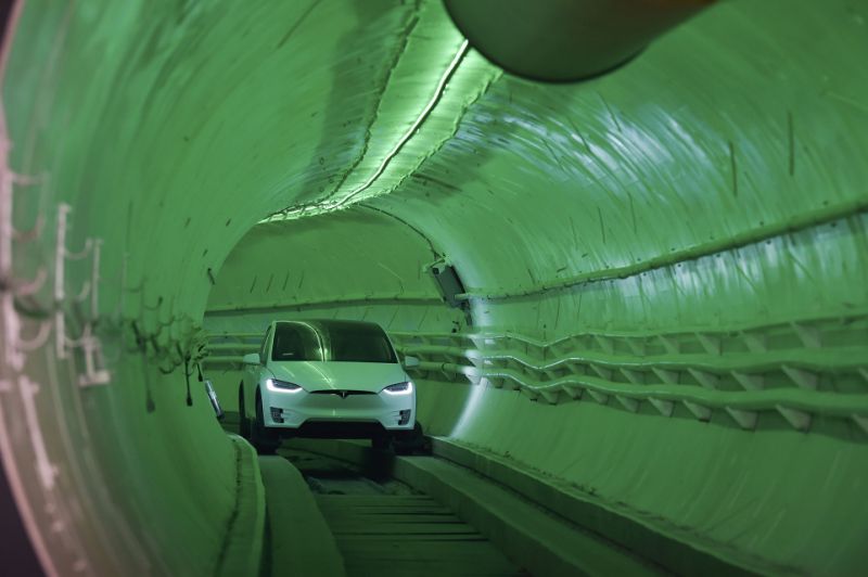 Elon Musk’s Boring Company, il progetto “people-mover” prosegue nonostante la pandemia