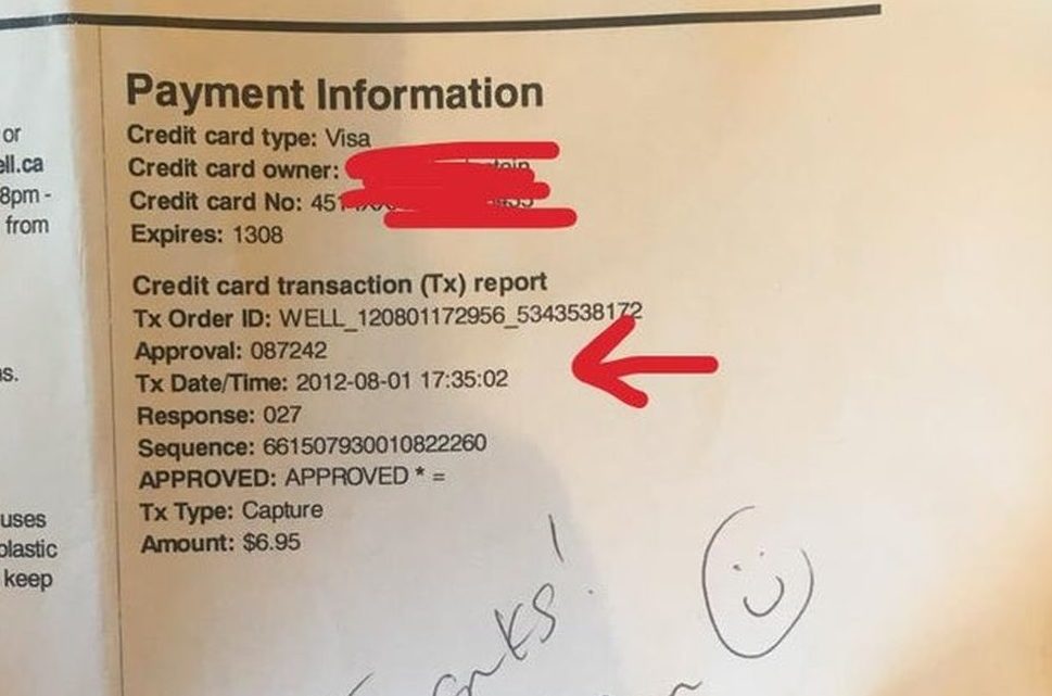 Poste efficientissime: uomo ordina un prodotto online e lo riceve con 8 anni di ritardo Poste efficientissime: uomo ordina un prodotto online e lo riceve con 8 anni di ritardo