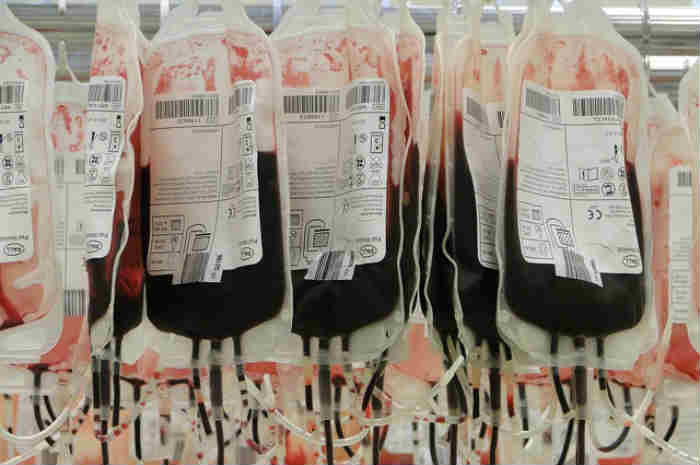 Sangue dei guariti da Coronavirus sul Dark Web: venduto come vaccino fake