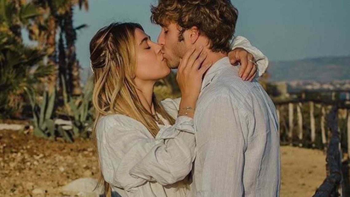 Clizia Incorvaia e Paolo, relazione a distanza: “C’è un legame di anime” Clizia Incorvaia e Paolo, relazione a distanza: “C’è un legame di anime”