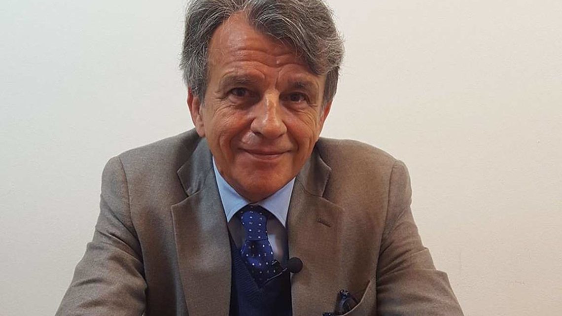 Chi è Raffaele Morelli? Biografia e curiosità sullo psichiatra