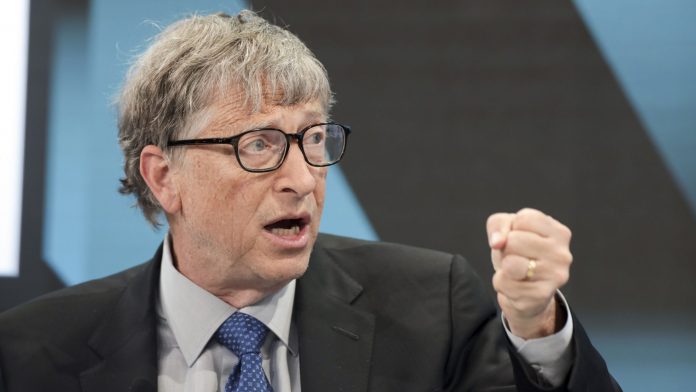 Bill Gates sul coronavirus: “Produrremo un miliardo di dosi di vaccino”