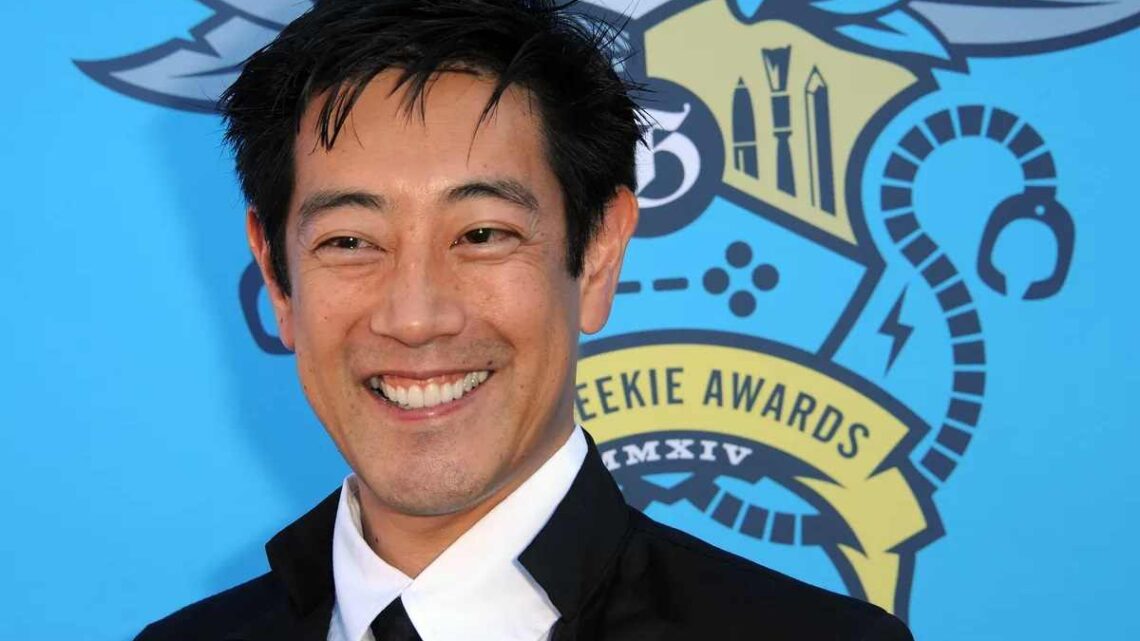 Chi era Grant Imahara, presentatore di Mythbusters, stroncato da un aneurisma a 49 anni Chi era Grant Imahara, presentatore di Mythbusters, stroncato da un aneurisma a 49 anni