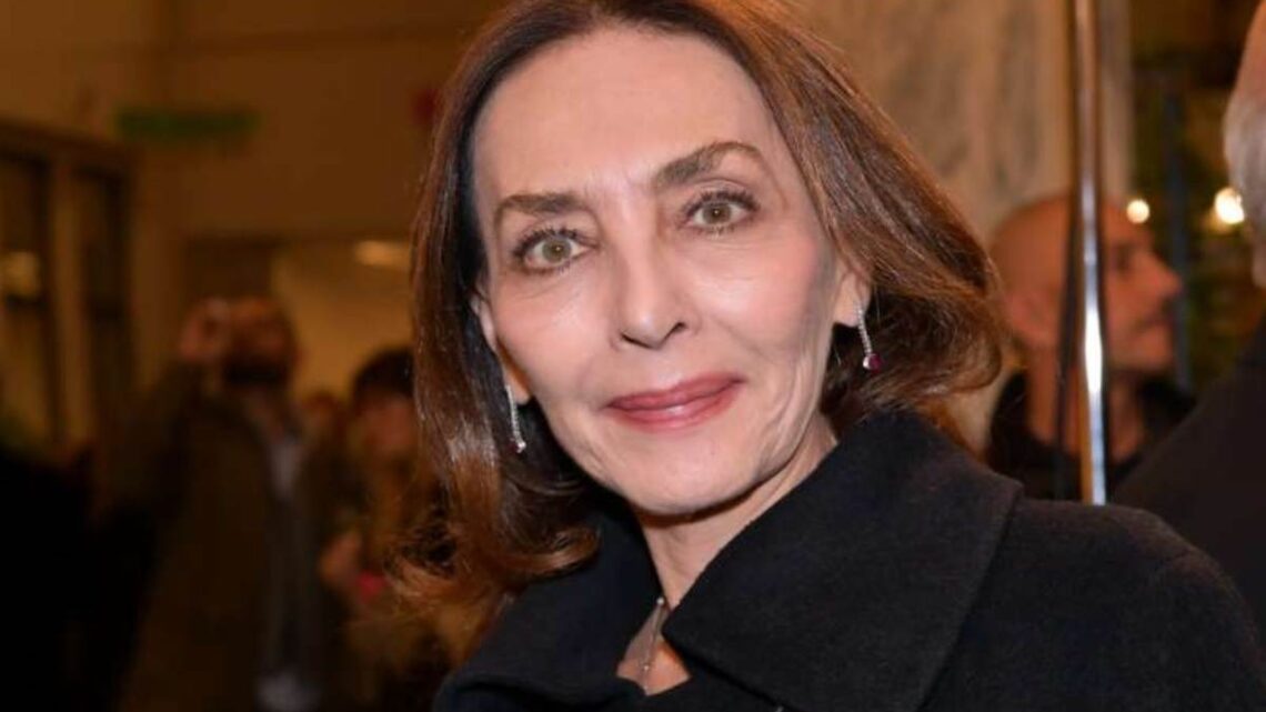 Chi è Maria Rosaria Omaggio? Biografia e carriera dell’attrice e scrittrice Chi è Maria Rosaria Omaggio? Biografia e carriera dell’attrice e scrittrice