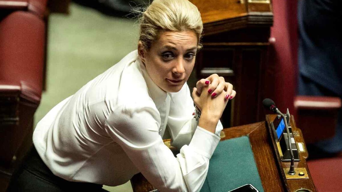 Chi è Marta Antonia Fascina, la nuova fidanzata 30enne di Berlusconi e deputata