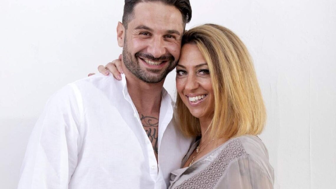 Temptation Island, Annamaria perdona Antonio: i due lasciano il villaggio insieme Temptation Island, Annamaria perdona Antonio: i due lasciano il villaggio insieme