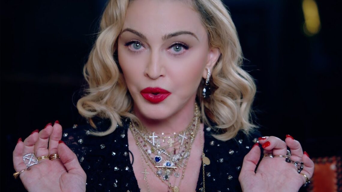 Madonna posta un video cospirazionista sul vaccino Covid-19: Instagram lo censura Madonna posta un video cospirazionista sul vaccino Covid-19: Instagram lo censura