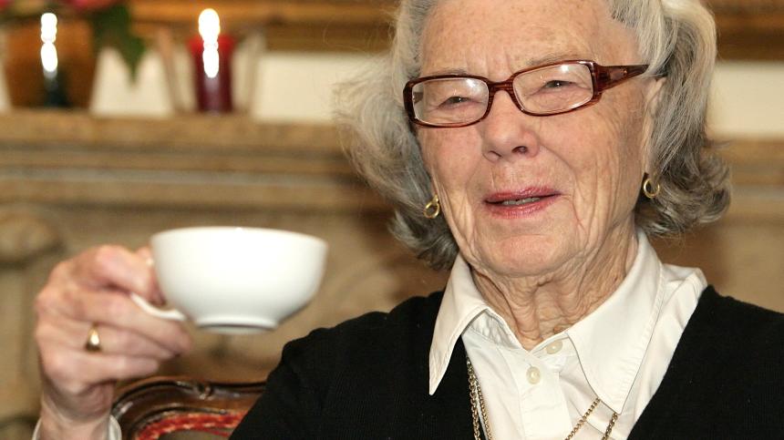 Chi è Rosamunde Pilcher, curiosità e biografia della scrittrice britannica