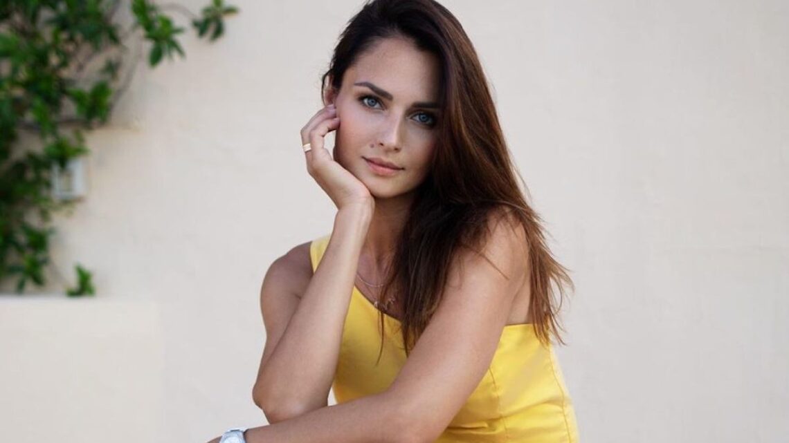 Chi è Anna Safroncik? Età, carriera e vita privata dell’attrice Chi è Anna Safroncik? Età, carriera e vita privata dell’attrice