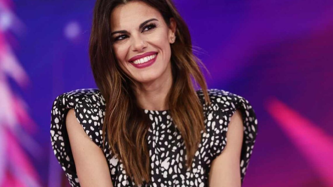 Chi è Bianca Guaccero? Biografia, carriera e vita privata della conduttrice Chi è Bianca Guaccero? Biografia, carriera e vita privata della conduttrice