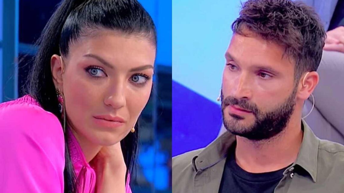 Sammy Hassan torna a parlare della rottura con Giovanna: “Per me era una conoscenza, non era adatta a me” Sammy Hassan torna a parlare della rottura con Giovanna: “Per me era una conoscenza, non era adatta a me”