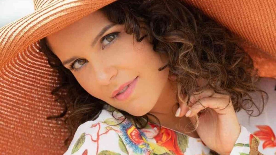 Chi è Giulia Luzi? Curiosità e carriera della cantante di Mon Amour Chi è Giulia Luzi? Curiosità e carriera della cantante di Mon Amour