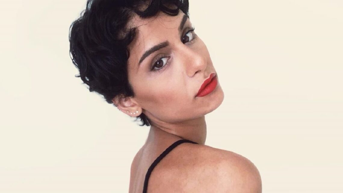 Chi è Giulia Sol? La cantante e attrice farà parte del cast di Tale e Quale Show Chi è Giulia Sol? La cantante e attrice farà parte del cast di Tale e Quale Show
