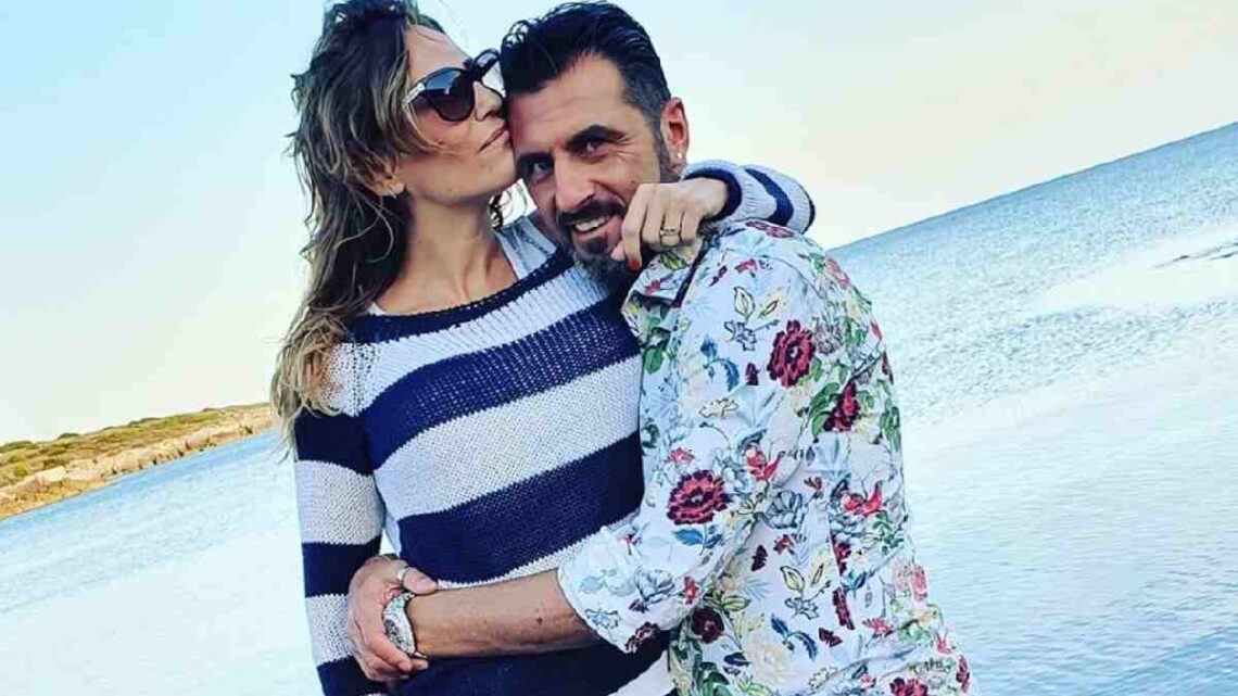 Sossio Aruta e Ursula Bennardo smettono di seguirsi su Instagram: c’è aria di crisi tra loro? Sossio Aruta e Ursula Bennardo smettono di seguirsi su Instagram: c’è aria di crisi tra loro?