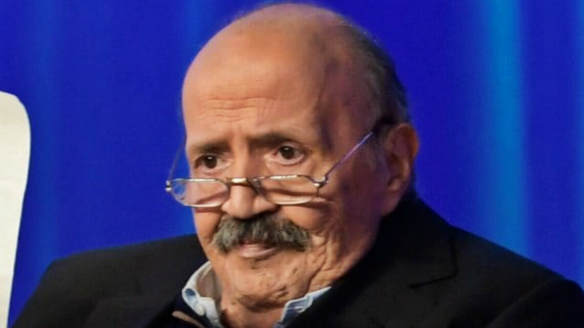 Maurizio Costanzo compie 82 anni: tutte le curiosità sull’iconico conduttore Maurizio Costanzo compie 82 anni: tutte le curiosità sull’iconico conduttore