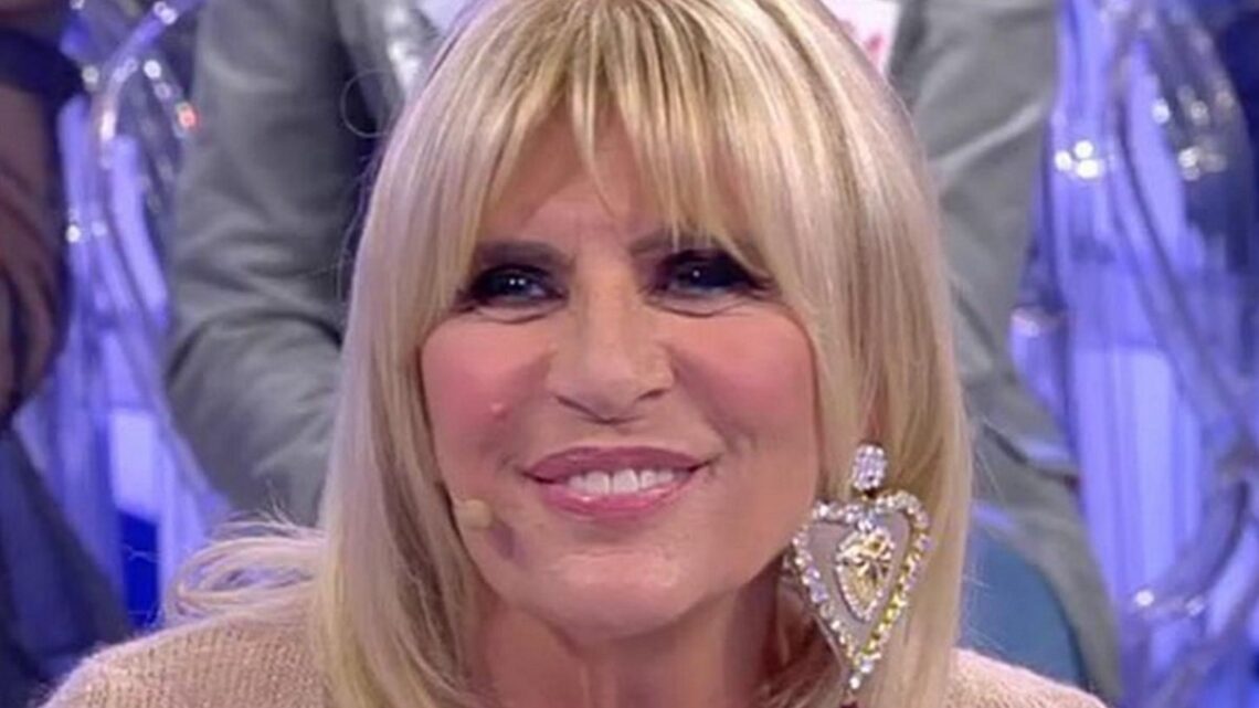 Uomini e donne: Gemma recita? Le dichiarazioni di Cecchi Paone Uomini e donne: Gemma recita? Le dichiarazioni di Cecchi Paone