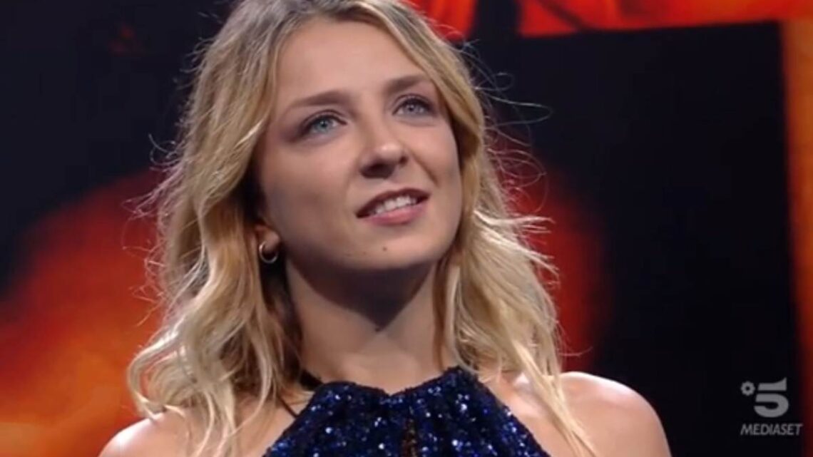 Myriam Catania dedica speciali parole a Luca Argentero, il compagno e il figlio le fanno una sorpresa Myriam Catania dedica speciali parole a Luca Argentero, il compagno e il figlio le fanno una sorpresa