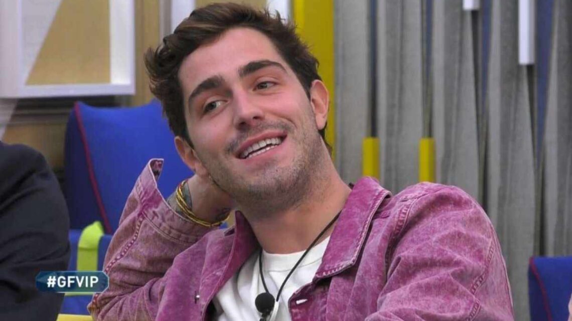 Tommaso Zorzi sbotta contro Signorini: “Adesso io sarei omofobo?”, minaccia poi di lasciare il reality Tommaso Zorzi sbotta contro Signorini: “Adesso io sarei omofobo?”, minaccia poi di lasciare il reality