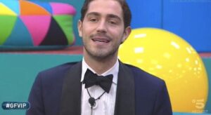 GF Vip 5, Tommaso Zorzi avrebbe pronunciato parole choc contro Ruta, il web: “Squalifica immediata” GF Vip 5, Tommaso Zorzi avrebbe pronunciato parole choc contro Ruta, il web: “Squalifica immediata”