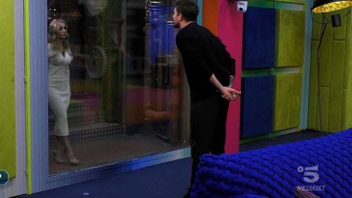 Andrea Zelletta si confronta con Alice, nega il tradimento e la accusa: “Hai bisogno di visibilità, sono schifato” Andrea Zelletta si confronta con Alice, nega il tradimento e la accusa: “Hai bisogno di visibilità, sono schifato”