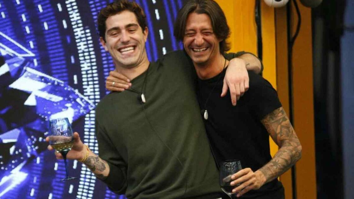 Francesco Oppini sta usando Tommaso Zorzi al Grande Fratello Vip? Alba Parietti lo difende su Instagram Francesco Oppini sta usando Tommaso Zorzi al Grande Fratello Vip? Alba Parietti lo difende su Instagram