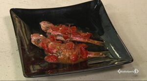 Cotto e Mangiato, ricetta 1 ottobre 2020: triglie alla livornese Cotto e Mangiato, ricetta 1 ottobre 2020: triglie alla livornese
