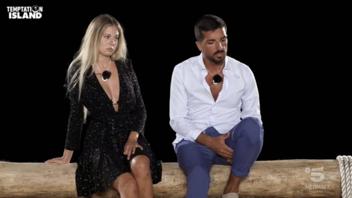 Temptation Island Nip: Davide e Serena hanno lasciato insieme il villaggio, le parole di Alessia dopo il falò